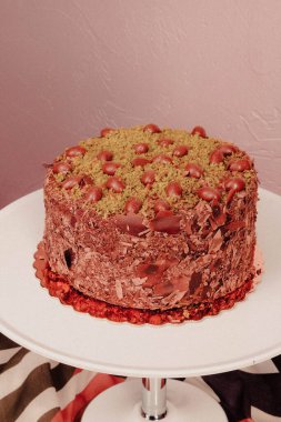 Masada lezzetli bir pasta var.