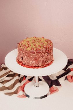 Masada lezzetli bir pasta var.