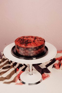 Masada lezzetli bir pasta var.