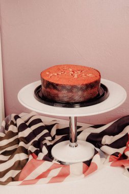 Masada lezzetli bir pasta var.