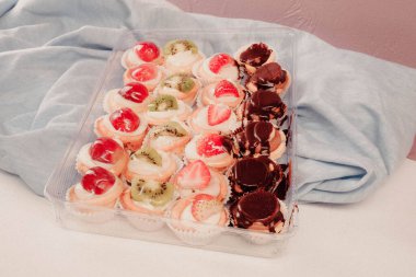 Masada lezzetli bir pasta var.