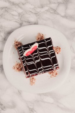 Masada lezzetli bir pasta var.