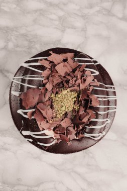 Masada lezzetli bir pasta var.