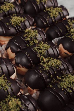 Masada lezzetli bir pasta var.