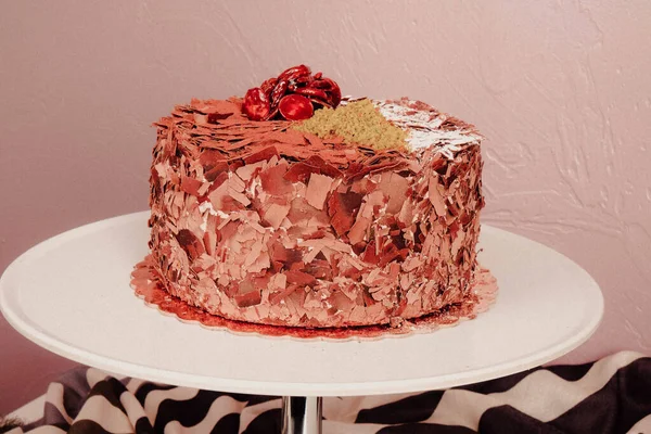 Masada lezzetli bir pasta var.