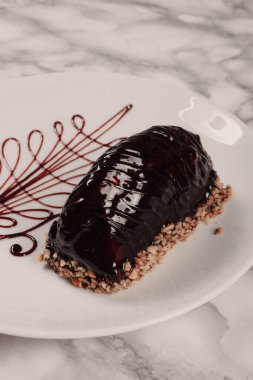 Masada lezzetli bir pasta var.