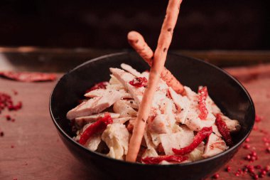 Taze salata tabağı ile karışık yeşillik