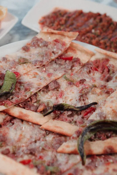 Pide Prato Assado Turco Tradicional Pide Pizza Turca Aperitivos Oriente — Fotografia de Stock