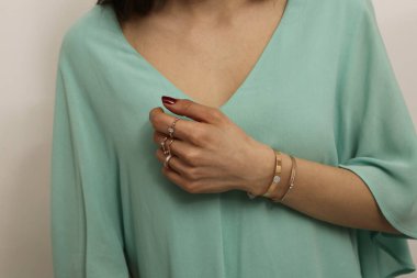 Elmas Mücevherler ve Moda Mücevherleri