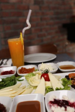 zengin ve leziz Türk Kahvaltı