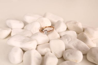 Elmas Mücevherler ve Moda Mücevherleri