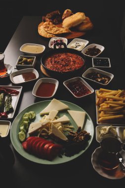 zengin ve leziz Türk Kahvaltı