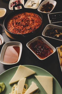 zengin ve leziz Türk Kahvaltı