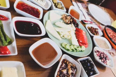 zengin ve leziz Türk Kahvaltı