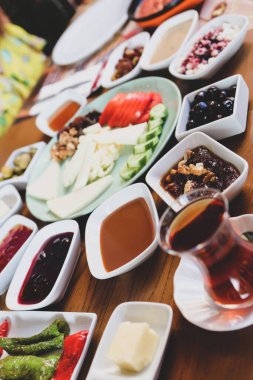 zengin ve leziz Türk Kahvaltı