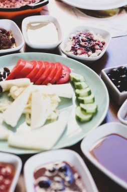 zengin ve leziz Türk Kahvaltı