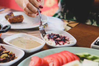 zengin ve leziz Türk Kahvaltı