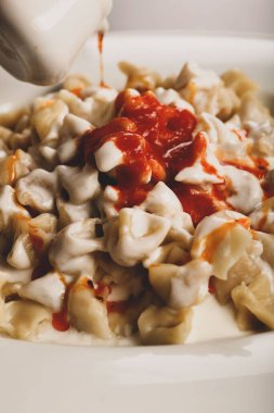 Türk mantı manlama plaka üzerinde