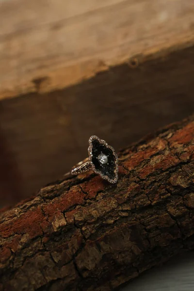 Elmas Mücevherler ve Moda Mücevherleri