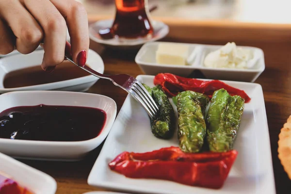 zengin ve leziz Türk Kahvaltı