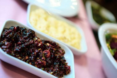 Geleneksel Türk ve Yunan yemek meze masası