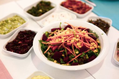 Geleneksel Türk ve Yunan yemek meze masası