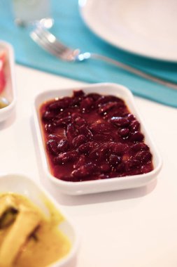 Geleneksel Türk ve Yunan yemek meze masası