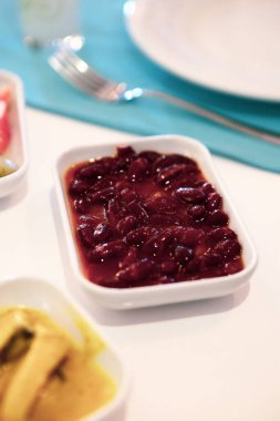 Geleneksel Türk ve Yunan yemek meze masası