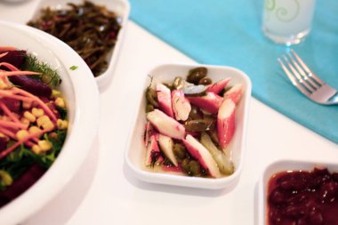 Geleneksel Türk ve Yunan yemek meze masası