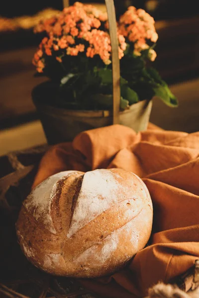 Lezzetli doğal estetik fırınlanmış ekmek