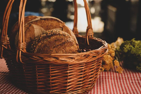 Lezzetli doğal estetik fırınlanmış ekmek