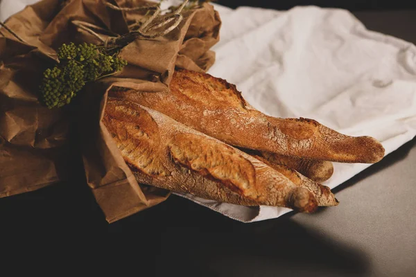 Lezzetli doğal estetik fırınlanmış ekmek