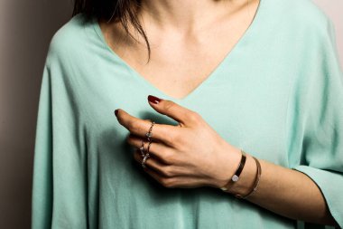 Elmas Mücevherler ve Moda Mücevherleri