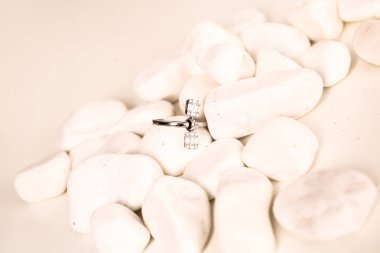 Elmas Mücevherler ve Moda Mücevherleri