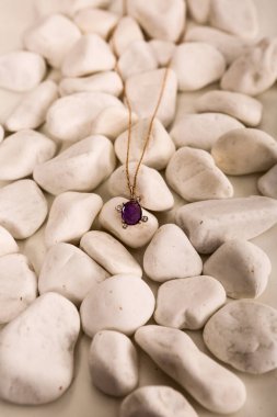 Elmas Mücevherler ve Moda Mücevherleri