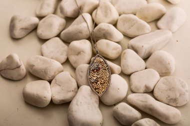 Elmas Mücevherler ve Moda Mücevherleri