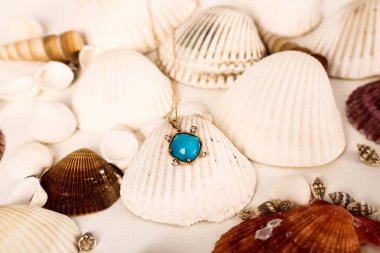 Elmas Mücevherler ve Moda Mücevherleri