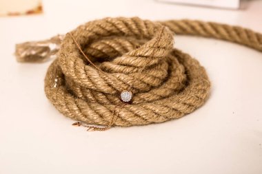 Elmas Mücevherler ve Moda Mücevherleri