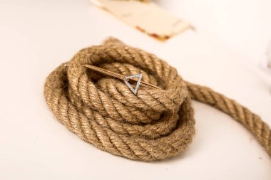 Elmas Mücevherler ve Moda Mücevherleri