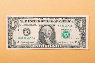 Bir sürü nakit bize dolar