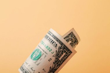 Bir sürü nakit bize dolar