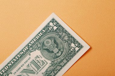 Bir sürü nakit bize dolar