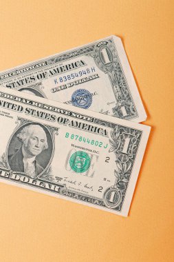 Bir sürü nakit bize dolar