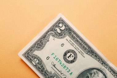 Bir sürü nakit bize dolar