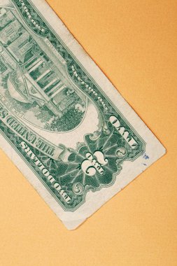 Bir sürü nakit bize dolar