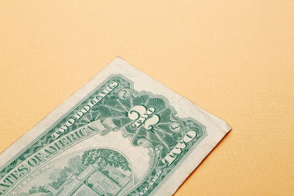 Bir sürü nakit bize dolar