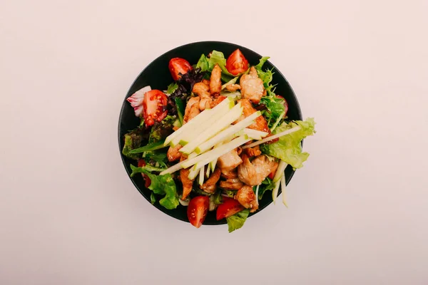 Assiette Salade Fraîche Avec Des Légumes Mélangés — Photo