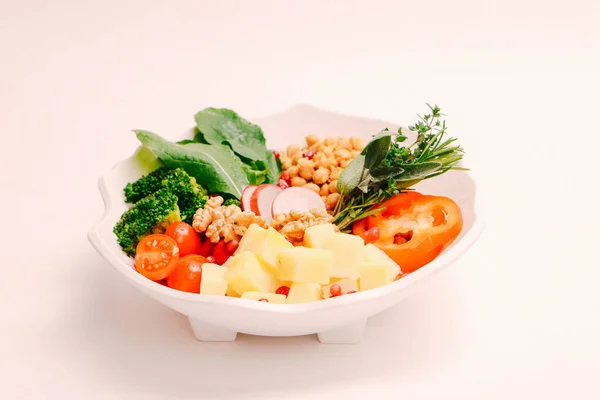 Assiette Salade Fraîche Avec Des Légumes Mélangés — Photo