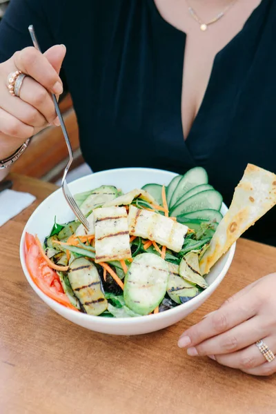 Prato Salada Fresca Com Verduras Misturadas — Fotografia de Stock