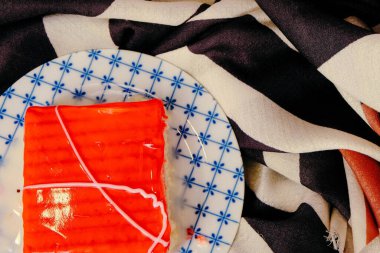 Masada lezzetli bir pasta var.